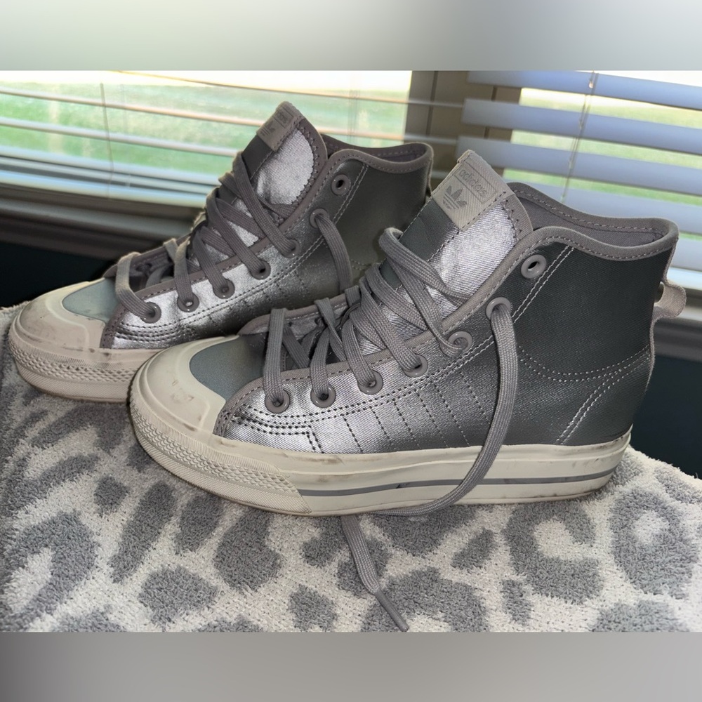 Adidas Silver Nizza RF Platform women’s 7.5